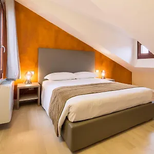Charming Palace Corte Del Teatro Venedig